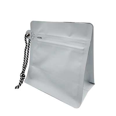 kupować 250g 0,5lb 8oz Matte White Foil Flat Bottom Coffee Bag z zawórem bocznym zamkiem i sznurkiem online manufacture